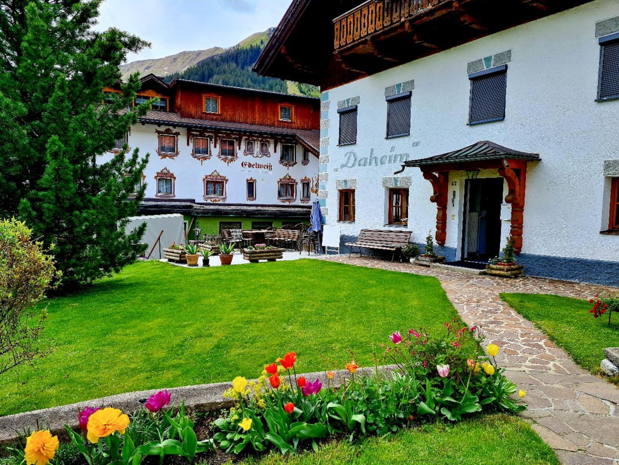 Haus Daheim Panzió Berwang Kültér fotó